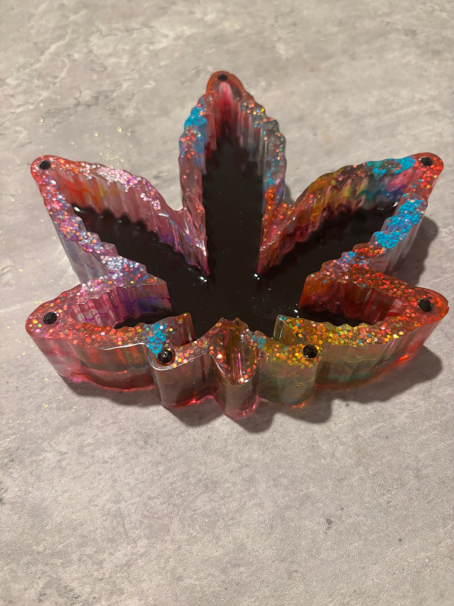 Mixty Rouge Resin Ashtray
