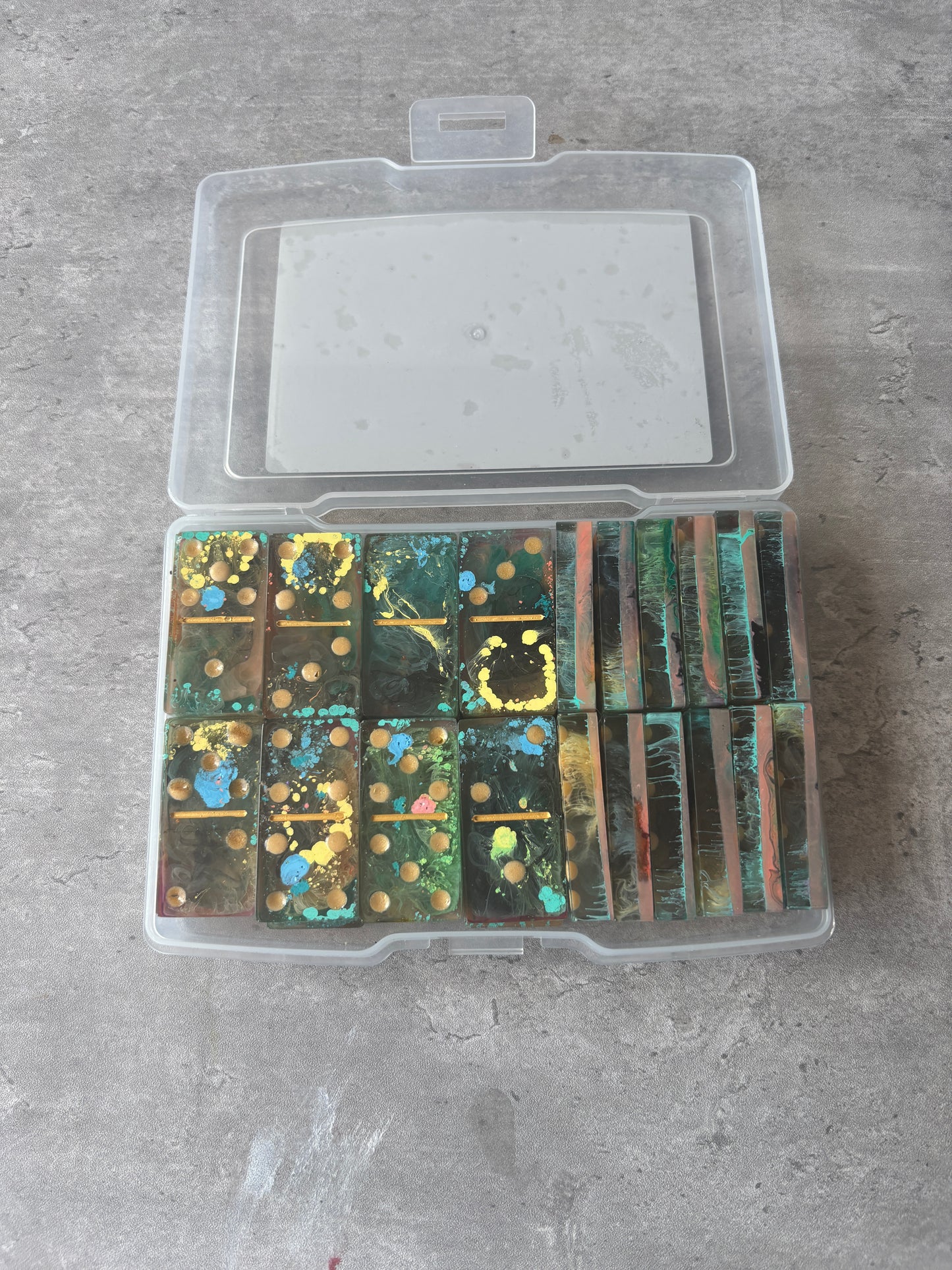 Multi-Color 28-Piece Resin Domino Set
