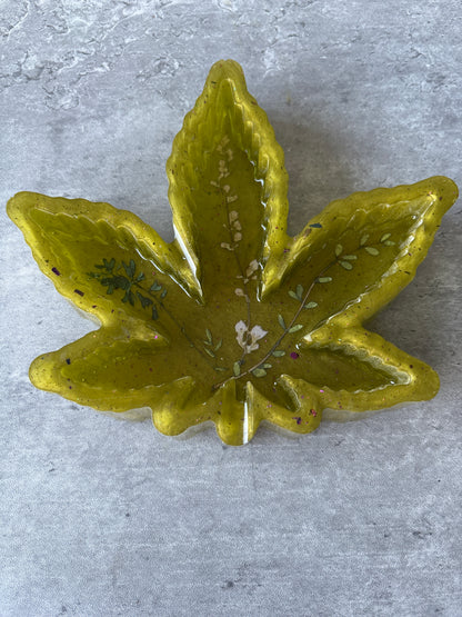 Green Maple Leaf Resin Ashtray/Jewelry Holder