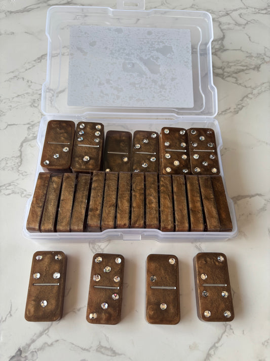 Classic Brown Resin Dominoes – 28 Pieces”
